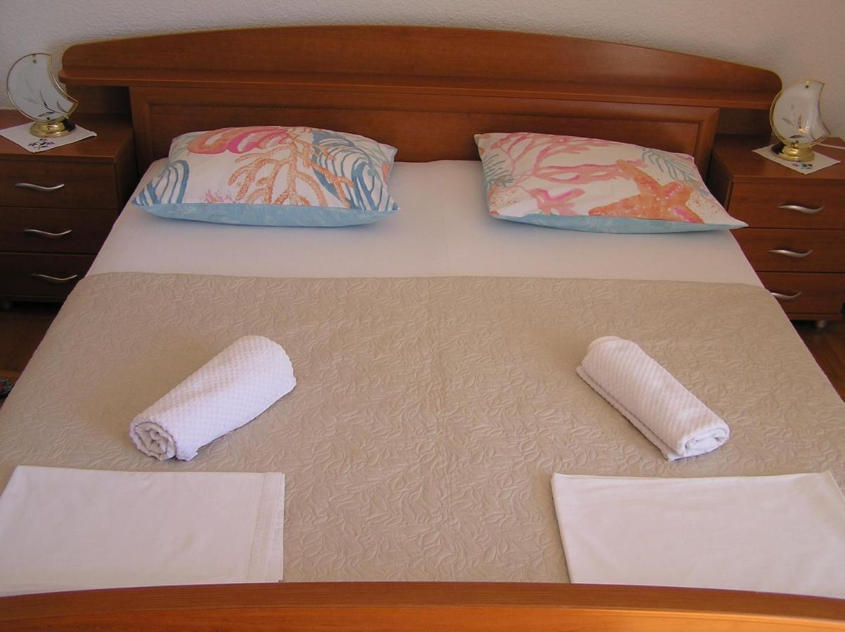 Guest House Adria Сень Экстерьер фото